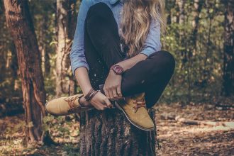 Frau Wald Jeanshose Stiefel